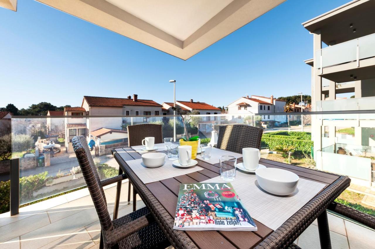 Sunny Day - Apartment With Parking Rovinj Eksteriør bilde