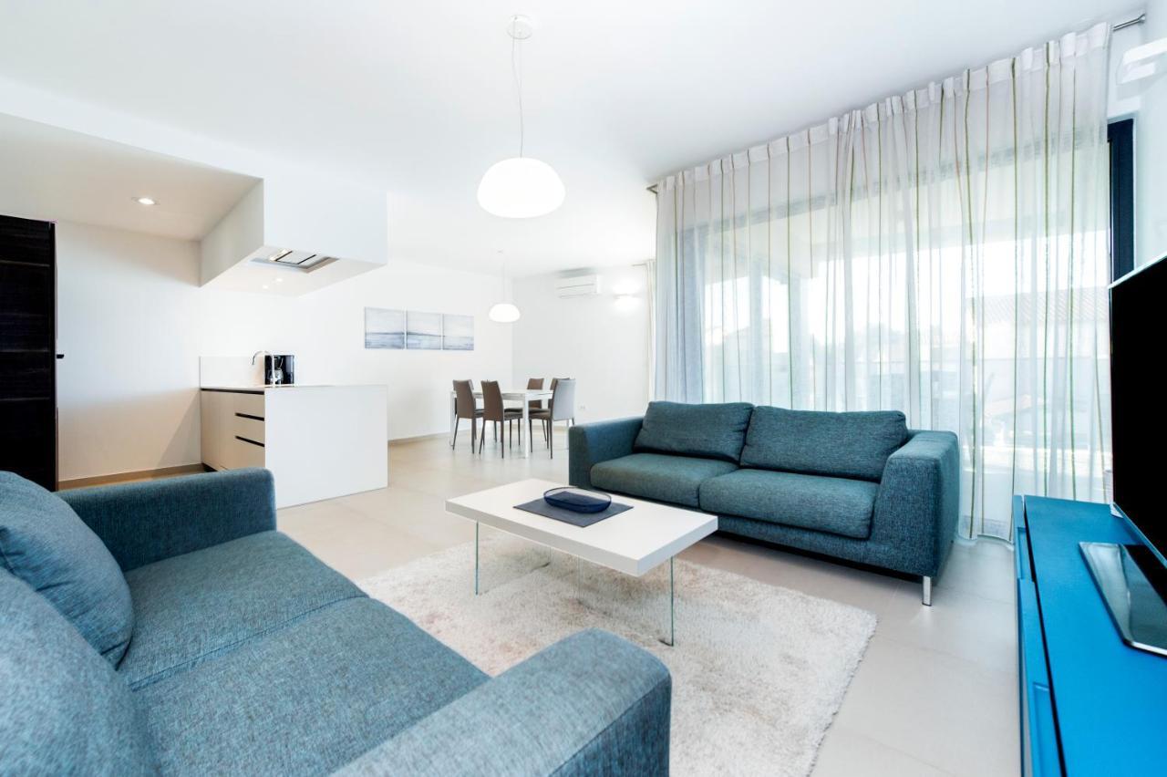 Sunny Day - Apartment With Parking Rovinj Eksteriør bilde